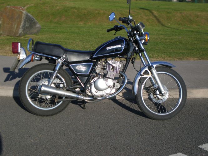 Suzuki GN 125 R
